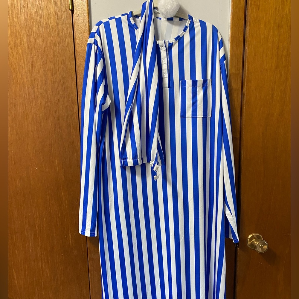 Men’s Blue & White Striped Long Sleeve Pajama dress with hat
MENS SIZE M-XL